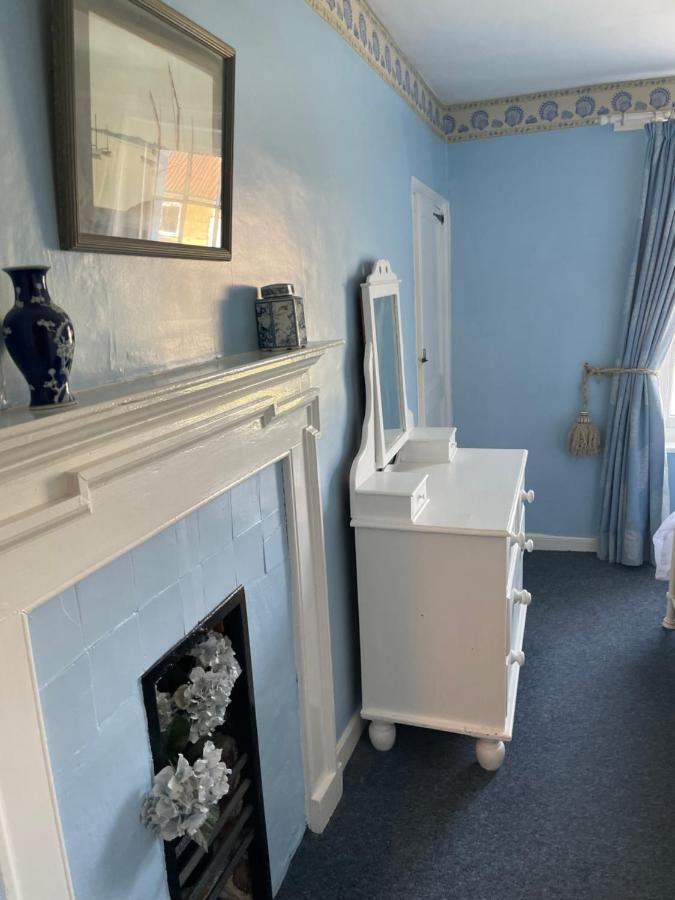 בלקני 2 Bedroomed Fisherman'S Cottage Near Quay מראה חיצוני תמונה